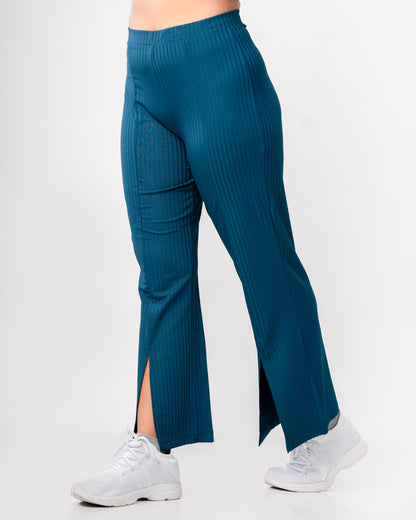 Essential Front Slit Pant