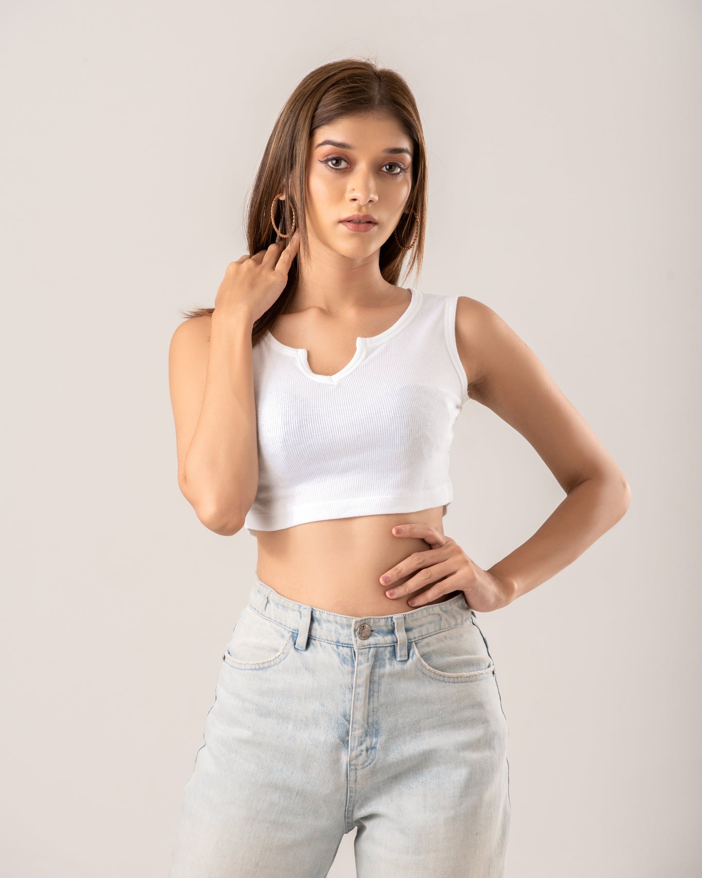 Sona V Neck Crop